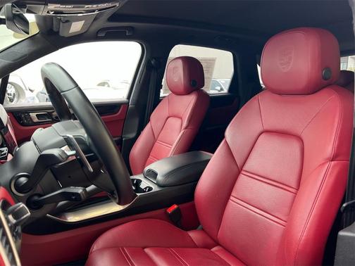 2022 Porsche Cayenne Turbo