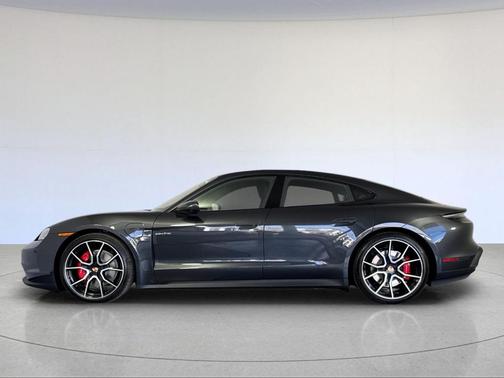 2026 Porsche Taycan 4S