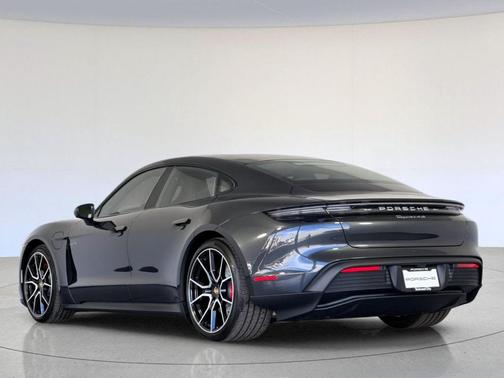 2026 Porsche Taycan 4S