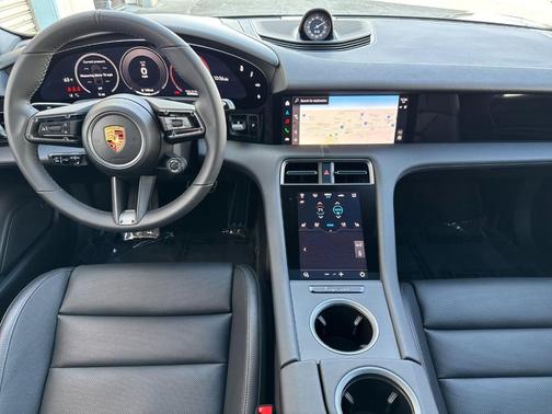 2026 Porsche Taycan 4S