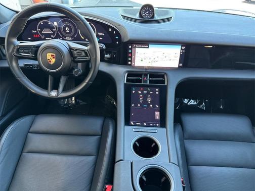 2023 Porsche Taycan 4