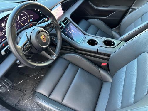 2023 Porsche Taycan 4