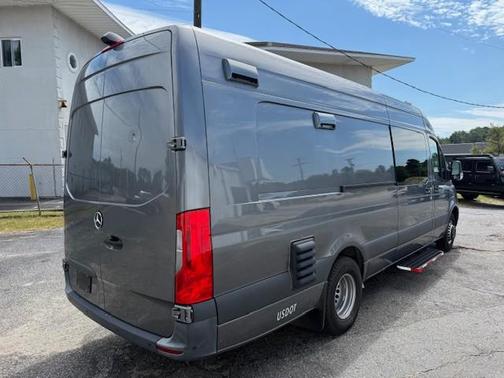 2022 Mercedes-Benz Sprinter 4500 High Roof V6