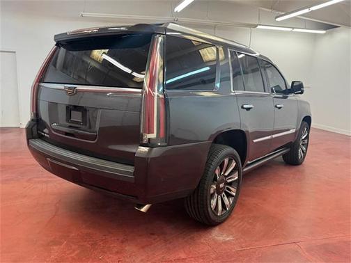 2017 Cadillac Escalade Platinum
