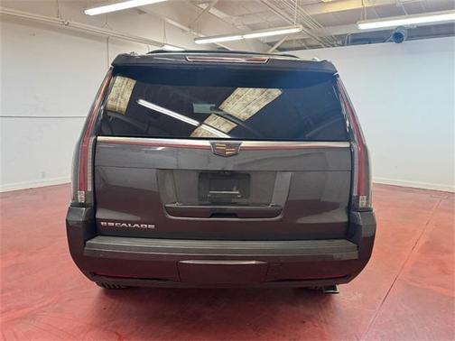 2017 Cadillac Escalade Platinum