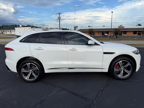 2017 Jaguar F-PACE S