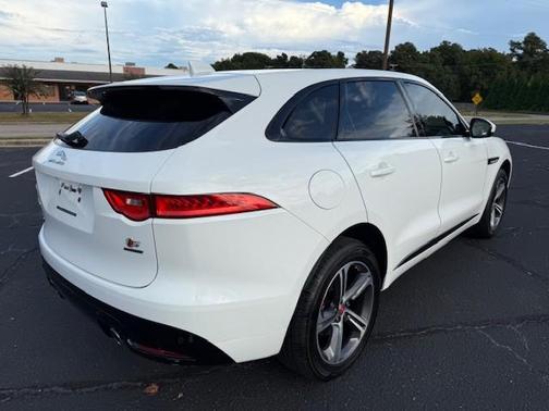 2017 Jaguar F-PACE S