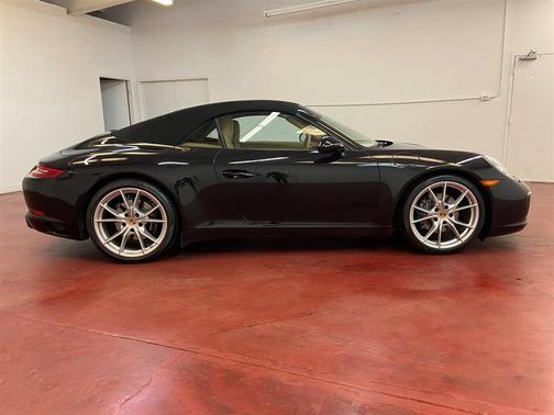 2017 Porsche 911 Carrera