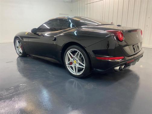2015 Ferrari California T