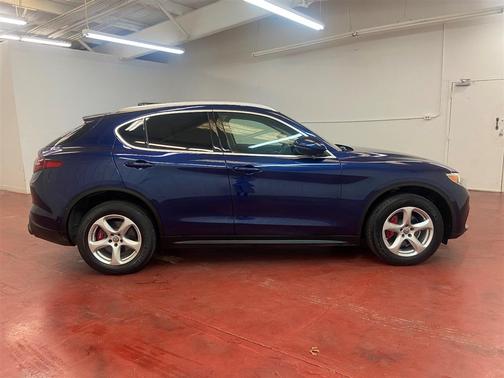 2019 Alfa Romeo Stelvio Base