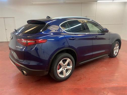 2019 Alfa Romeo Stelvio Base