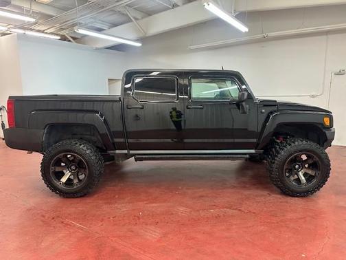 2009 Hummer H3T Alpha