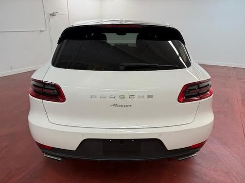 2017 Porsche Macan GTS