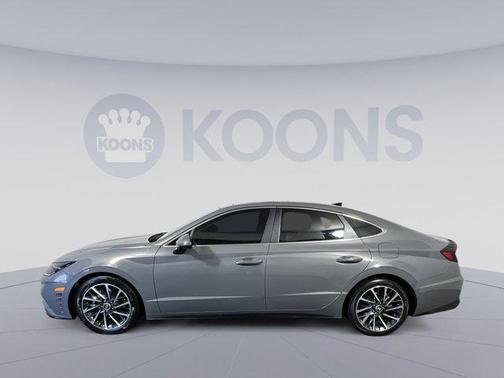 2022 Hyundai SONATA Limited