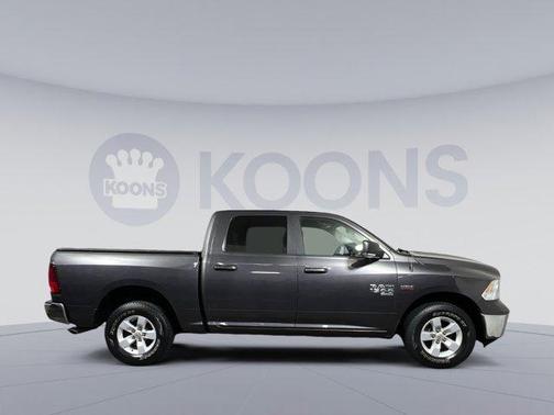 2019 RAM 1500 SLT