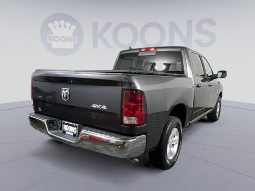 2019 RAM 1500 SLT