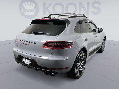 2015 Porsche Macan Turbo