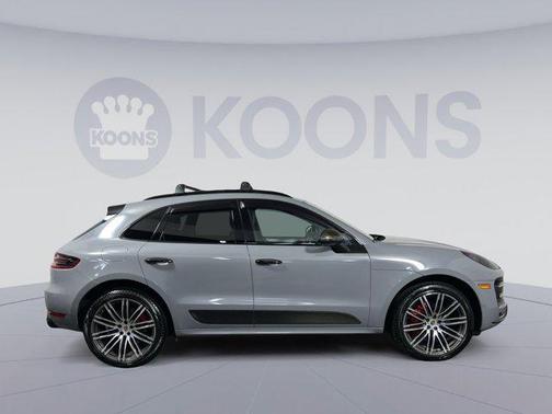 2015 Porsche Macan Turbo