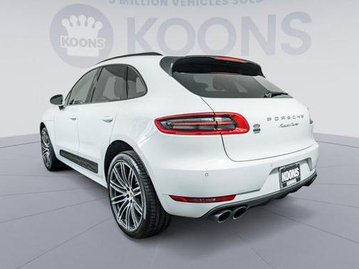 2015 Porsche Macan Turbo