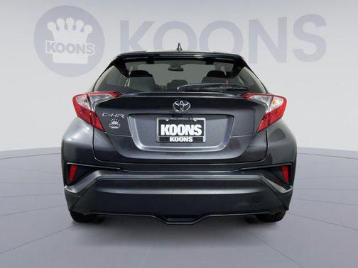 2021 Toyota C-HR LE