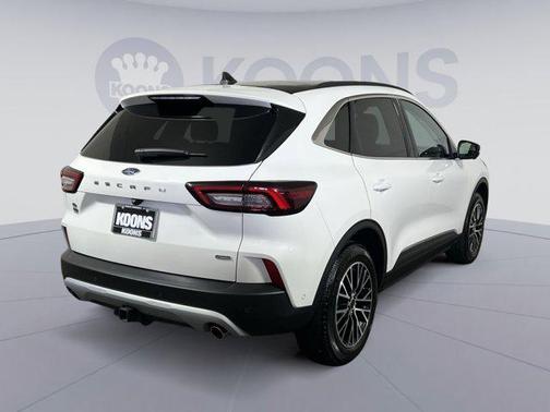 2024 Ford Escape PHEV SE