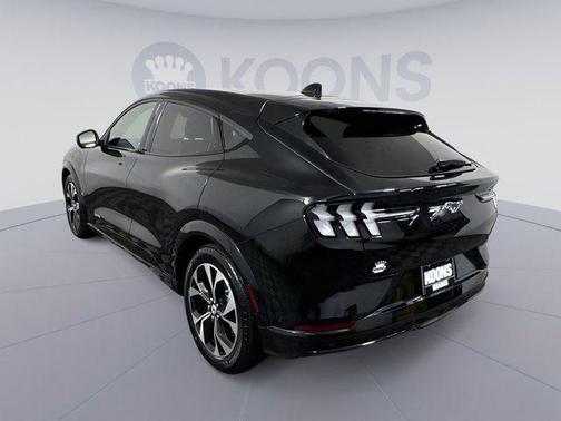 2022 Ford Mustang Mach-E Premium