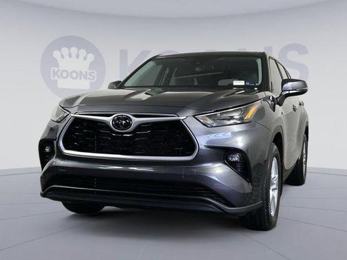 2024 Toyota Highlander LE