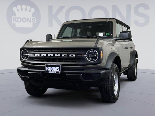 2025 Ford Bronco Base