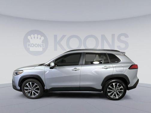 2024 Toyota Corolla Cross XLE