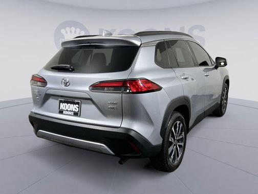 2024 Toyota Corolla Cross XLE