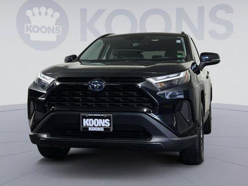 2022 Toyota RAV4 Hybrid XLE