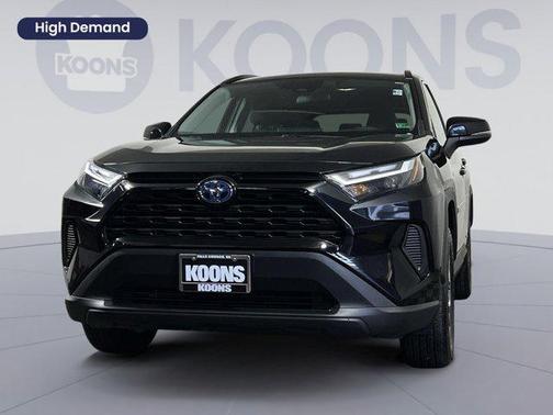 2022 Toyota RAV4 Hybrid XLE