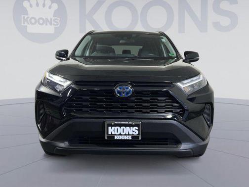 2022 Toyota RAV4 Hybrid XLE