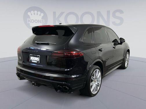 2016 Porsche Cayenne GTS