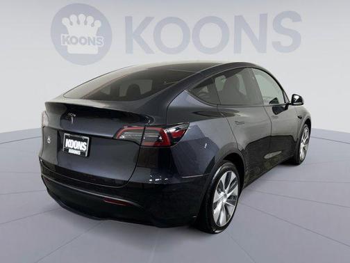 2024 Tesla Model Y Long Range Dual Motor All-Wheel Drive