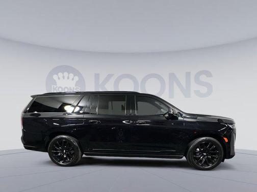2023 Cadillac Escalade ESV Sport Platinum