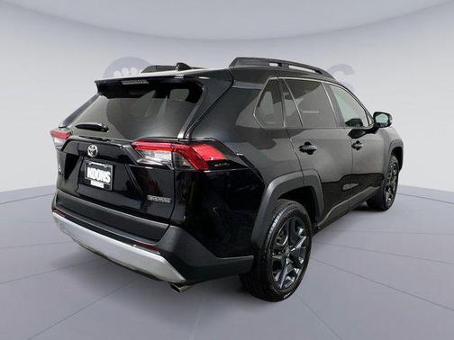 2023 Toyota RAV4 Adventure