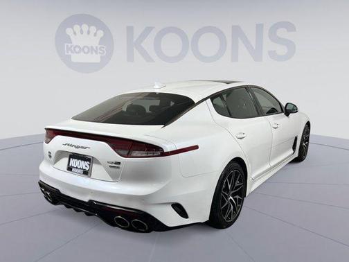 2022 Kia Stinger GT-Line