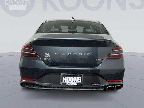 2023 Genesis G70 2.0T AWD