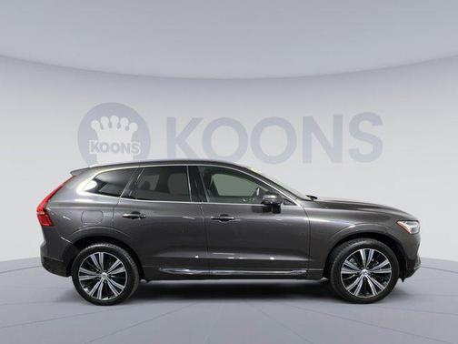 2022 Volvo XC60 B5 Inscription