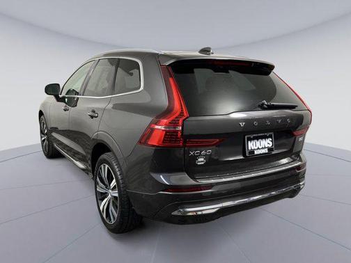 2022 Volvo XC60 B5 Inscription
