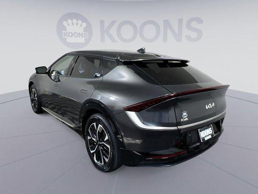 2022 Kia EV6 Wind
