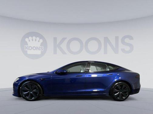 2022 Tesla Model S Base