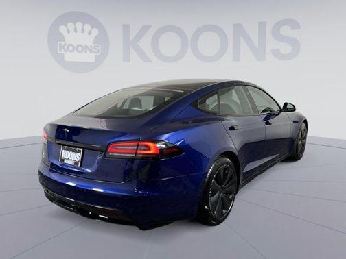2022 Tesla Model S Base