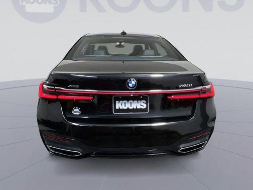 2020 BMW 740 xDrive