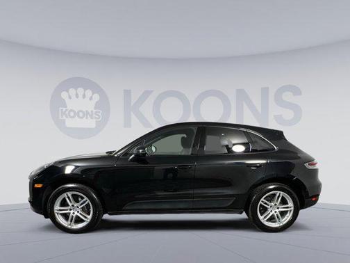 2021 Porsche Macan Base