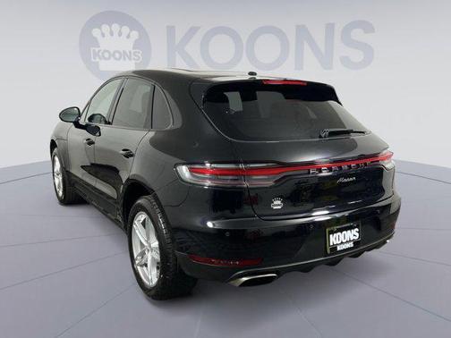 2021 Porsche Macan Base