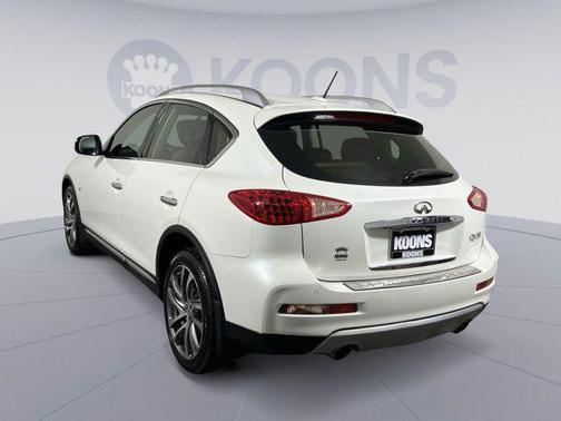 2016 INFINITI QX50 Base