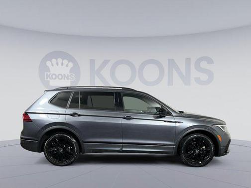 2022 Volkswagen Tiguan 2.0T SE R-Line Black