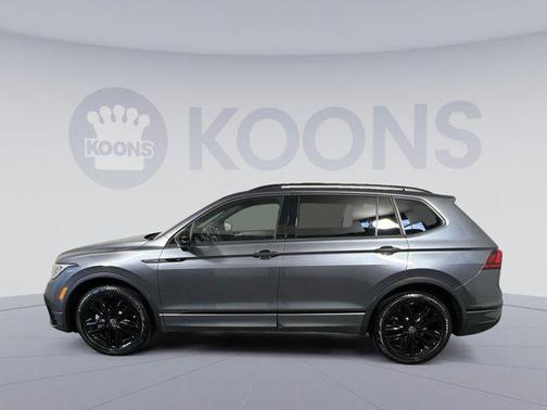 2022 Volkswagen Tiguan 2.0T SE R-Line Black